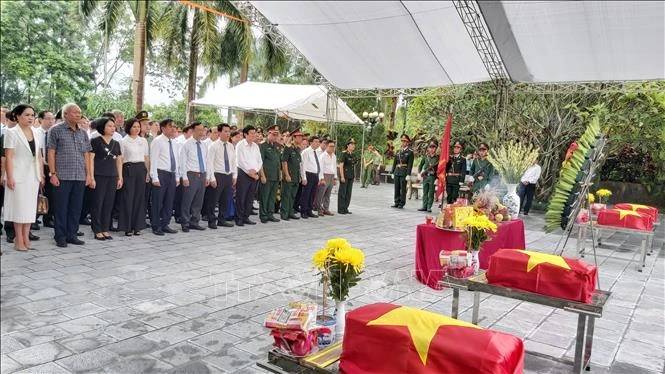 Truy điệu và an táng hài cốt liệt sỹ tại Nghĩa trang Liệt sỹ Quốc gia Vị Xuyên