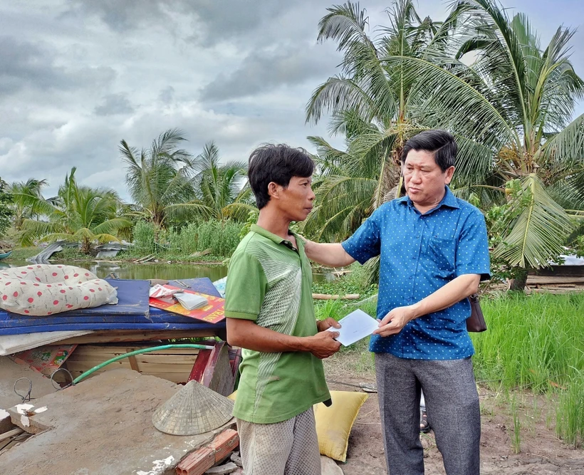 Cà Mau hỗ trợ người dân khắc phục thiệt hại do thiên tai 