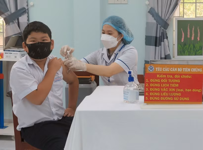 Dịch COVID-19: Ngày 19/11, số mắc COVID-19 mới giảm còn 259 ca, có một bệnh nhân tử vong 
