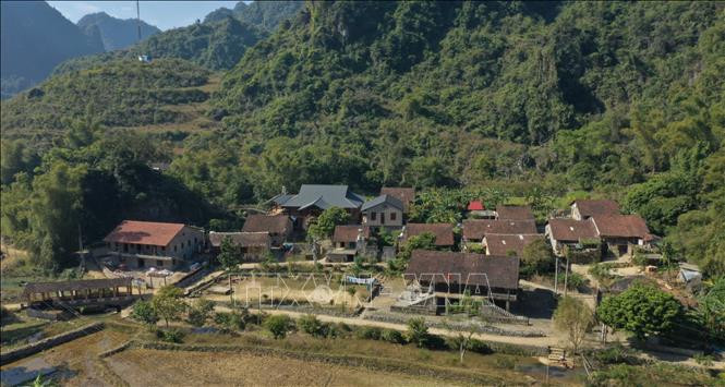 Nét cổ kính ở làng đá Khuổi Ky