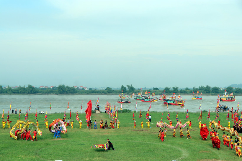 Lễ hội mùa thu Côn Sơn - Kiếp Bạc năm 2022: Đặc sắc diễn xướng hội quân trên sông Lục Đầu