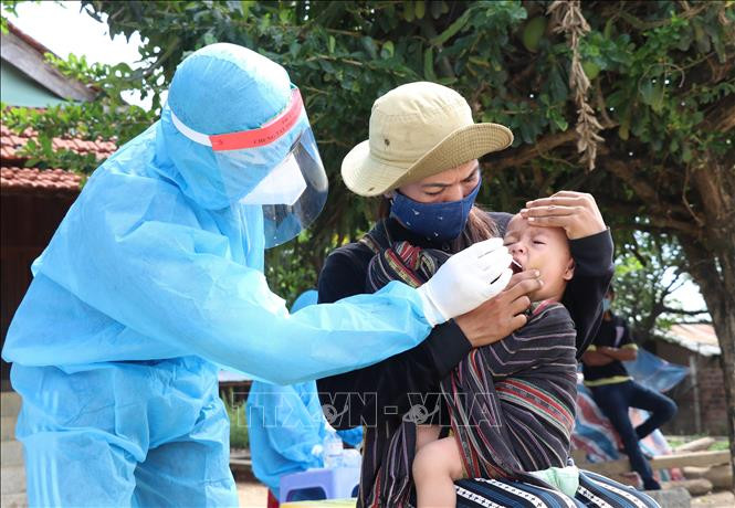 Vững lòng dân trong vùng tâm dịch Ea Trol ở Phú Yên