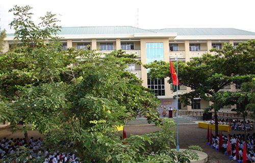 Bình Thuận tăng tốc ôn tập cho học sinh chuẩn bị thi tốt nghiệp Trung học Phổ thông năm 2021
