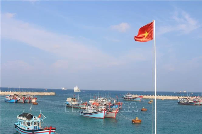 Quần đảo Trường Sa - nơi đón tiếp và hỗ trợ cho ngư dân vươn khơi bám biển.Ảnh: Phan Sáu - TTXVN