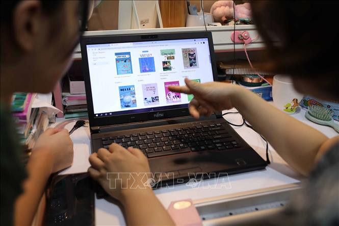 Đề xuất đưa sách giáo khoa vào nhóm hàng thiết yếu để kịp thời đến với học sinh trước năm học mới