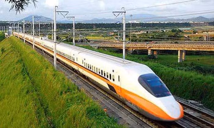 Đề xuất ưu tiên đầu tư 2 đoạn của đường sắt tốc độ cao Bắc - Nam