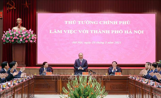 Thủ tướng Nguyễn Xuân Phúc: Hà Nội cần chú trọng hơn nữa việc phát triển các thành phố vệ tinh