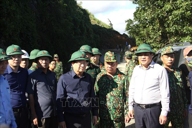 Vụ sạt lở tại Nam Trà My - Quảng Nam: Phó Thủ tướng Trịnh Đình Dũng đến Bắc Trà My trực tiếp chỉ đạo tìm kiếm, cứu nạn