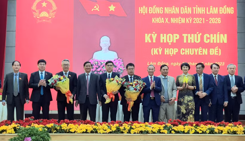 Bầu bổ sung Phó Chủ tịch HĐND và UBND tỉnh Lâm Đồng