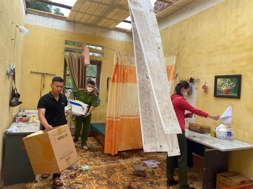 Cao Bằng: Gió lốc, mưa lớn làm tốc mái gần 350 ngôi nhà