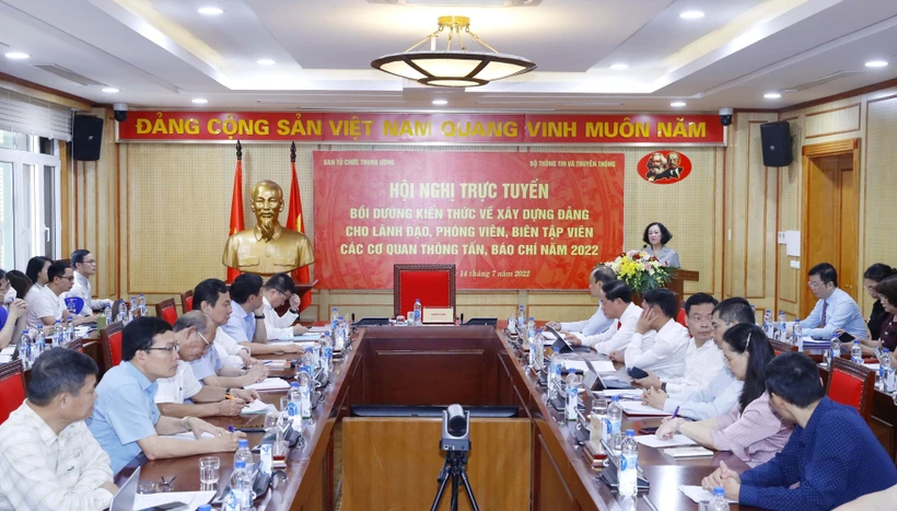 Bồi dưỡng kiến thức về xây dựng Đảng cho lãnh đạo, phóng viên, biên tập viên các cơ quan thông tấn, báo chí