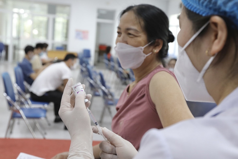 Dịch COVID-19: Ngày 9/5 thêm 2.122 ca mắc COVID-19 mới