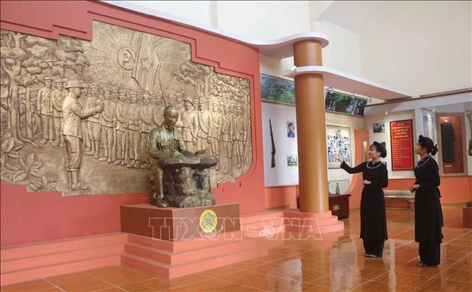 Tình cảm của Đại tướng Võ Nguyên Giáp với người anh em dân tộc Tày ở Cao Bằng