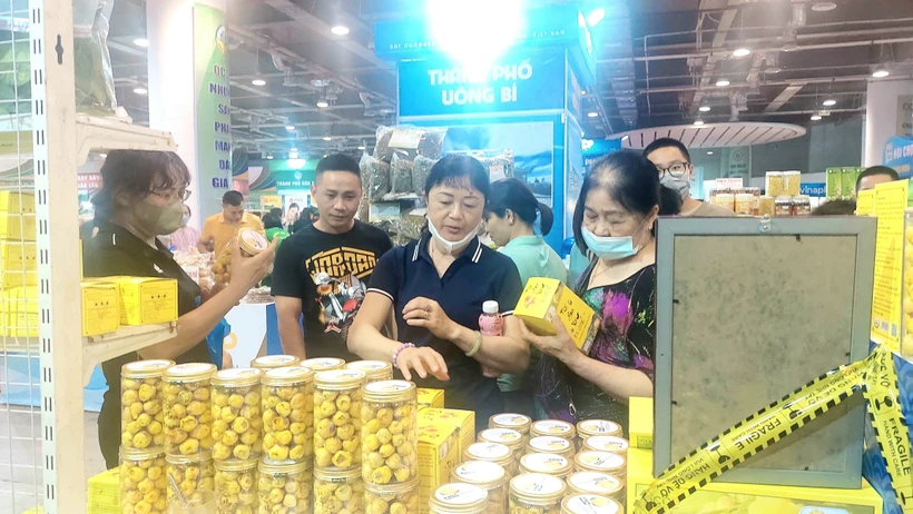 Đa dạng sản phẩm tại hội chợ OCOP Quảng Ninh hè 2023​