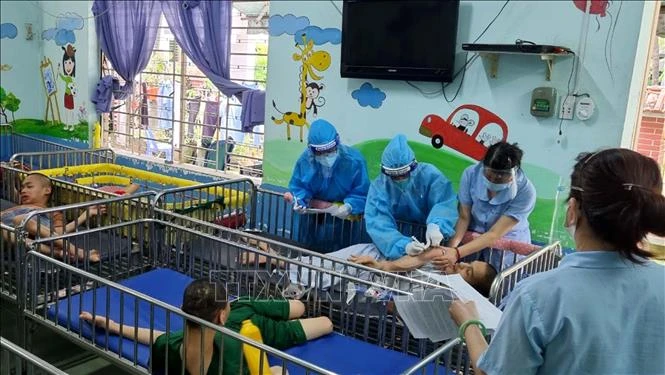 Dịch COVID-19: Ngày 3/9, ghi nhận 14.922 ca nhiễm mới, riêng Thành phố Hồ Chí Minh gần 8.500 ca nhiễm