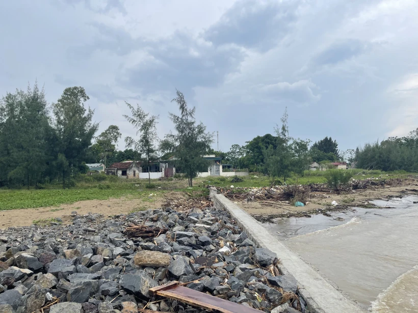 Biển xâm thực sâu ảnh hưởng đến đời sống người dân ven biển