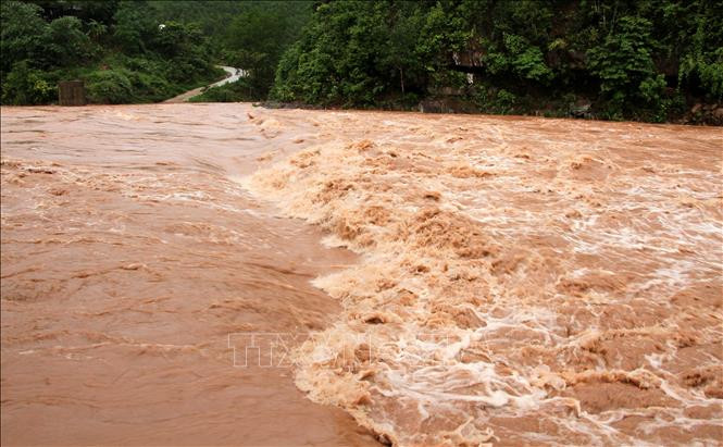 Xuất hiện lũ ở Bắc Bộ, Thanh Hóa đến Quảng Bình