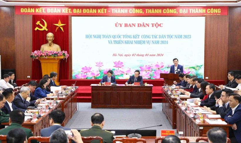 Thực hiện đồng bộ các chính sách dân tộc 