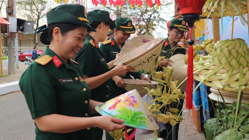 Cần Thơ khai mạc chương trình "Sắc Xuân miệt vườn" 