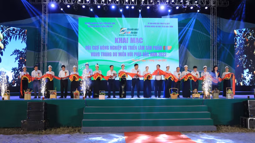 Khai mạc Hội chợ nông nghiệp và triển lãm sản phẩm OCOP vùng Trung du, miền núi phía Bắc 2022