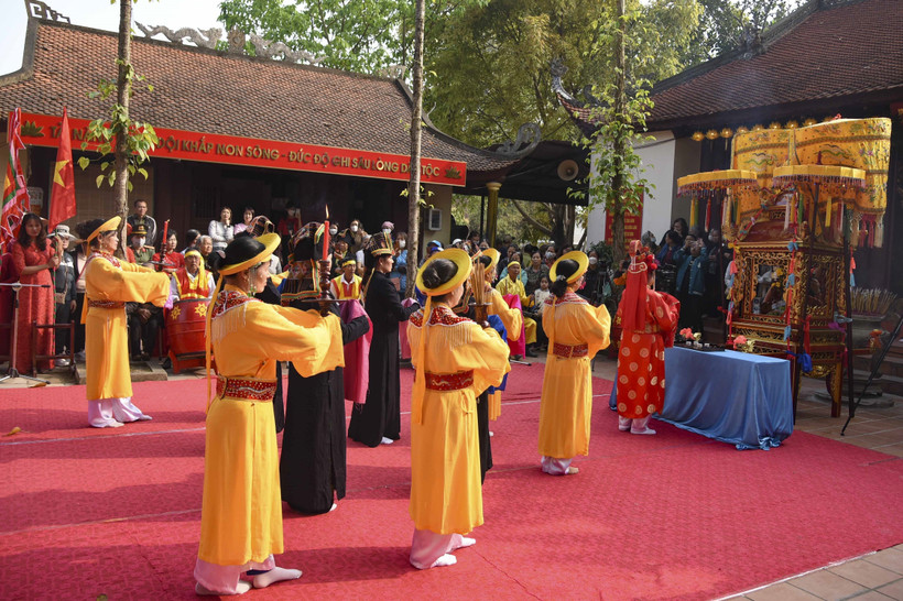 Khai hội Thành Bản Phủ tại Điện Biên