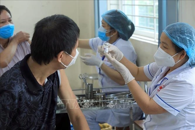 Khoảng 32% dân số thành phố Hà Nội đã được tiêm vaccine phòng COVID-19