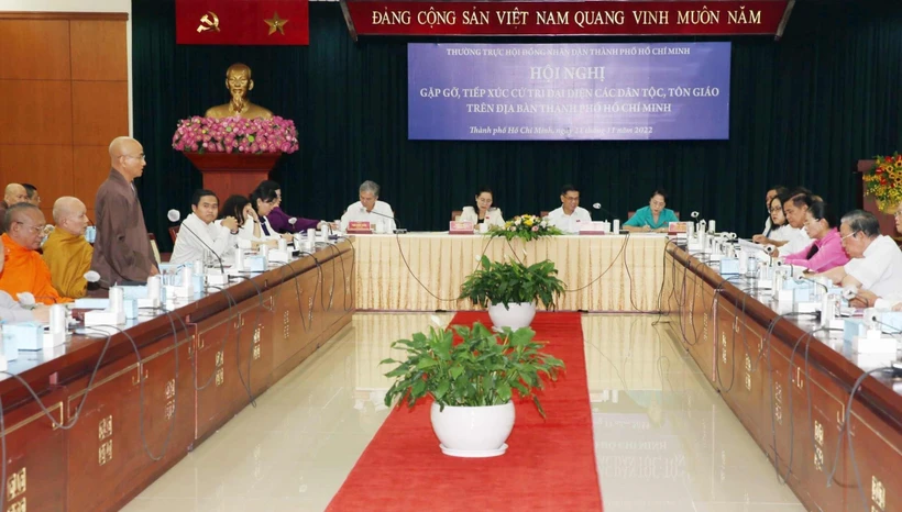 HĐND Thành phố Hồ Chí Minh gặp gỡ cử tri đại diện các dân tộc, tôn giáo