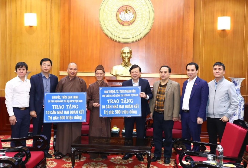 Chung tay xây dựng nhà Đại đoàn kết cho hộ nghèo Điện Biên đón Tết