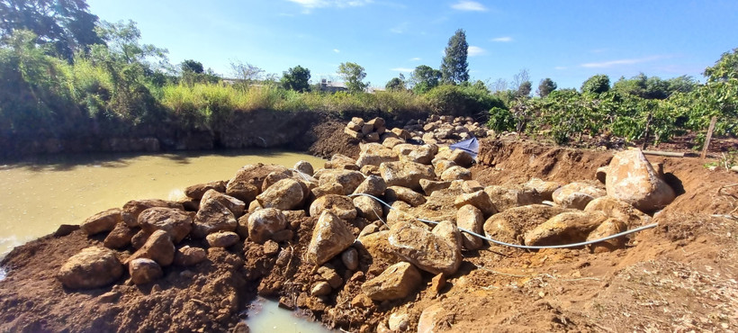 Gia Lai: Thiếu cán bộ, “đá tặc” lộng hành