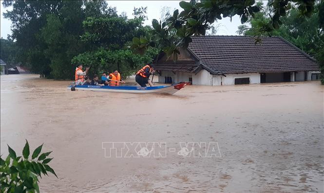 Thủ tướng Chính phủ ra Công điện chỉ đạo tập trung đối phó mưa lũ lớn tại miền Trung