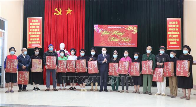 Chung tay chăm lo Tết cho người nghèo vùng cao Yên Bái