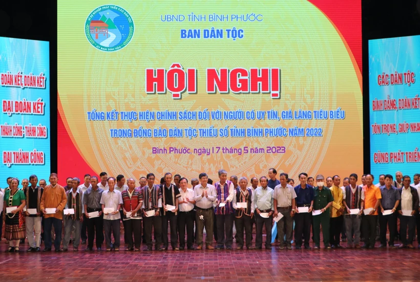 Bình Dương tổng kết thực hiện chính sách đối với người có uy tín, già làng tiêu biểu năm 2022