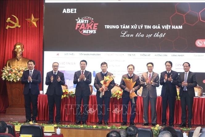 Ra mắt cổng thông tin tiếp nhận phản ánh, công bố tin giả và đầu số tiếp nhận phản ánh tin giả 18008108