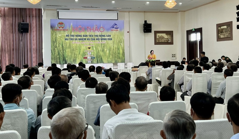 Ngày 1/10/2022, Trung ương Hội Nông dân Việt Nam phối hợp Ủy ban Nhân dân tỉnh An Giang tổ chức Hội thảo “Hỗ trợ nông dân tiêu thụ nông sản - Vai trò và nhiệm vụ của Hội Nông dân” trong khuôn khổ Hội thi Nhà nông đua tài toàn quốc lần thứ V và Ngày hội Ta