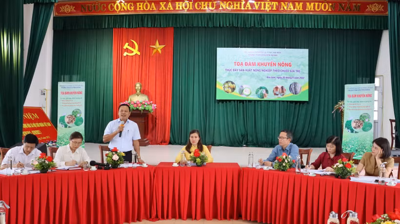 Quang cảnh buổi tọa đàm khuyến nông với chủ đề “Thúc đẩy sản xuất nông nghiệp theo chuỗi giá trị”.