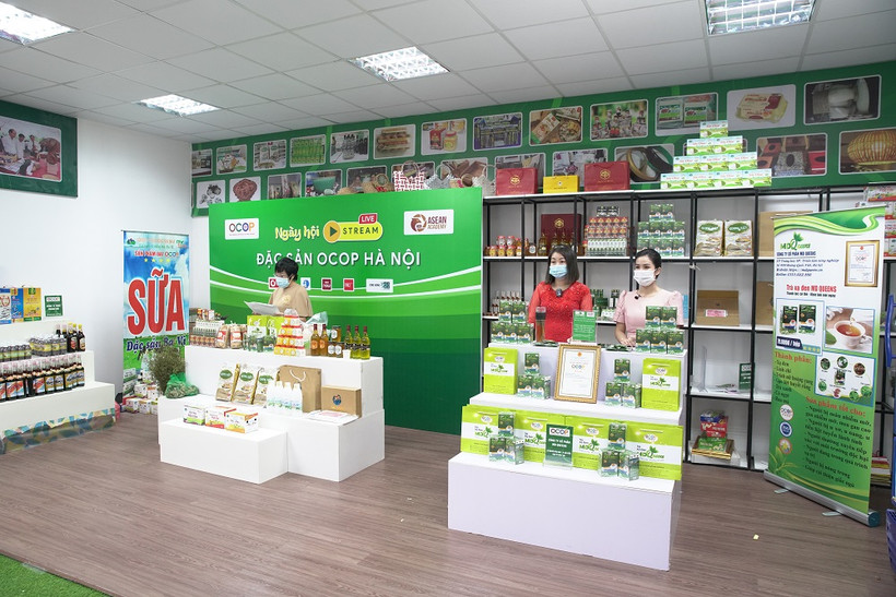 Hà Nội kết nối giao thương sản phẩm OCOP và đặc sản vùng miền bằng hình thức trực tuyến