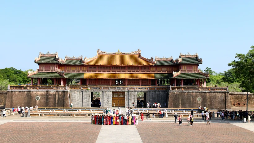 Di sản Huế trở thành điểm đến hấp dẫn cho du khách trong và ngoài nước. Ảnh: Tường Vi - TTXVN
