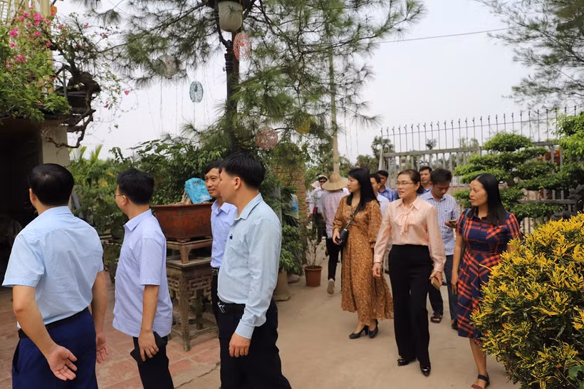 Hà Nội tận dụng tối đa lợi thế về đa dạng hệ sinh thái tự nhiên, bản sắc văn hóa để tạo dựng nền nông nghiệp sinh thái gắn với phát triển du lịch.