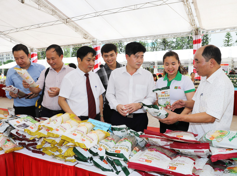 Quảng bá thương hiệu miến Điền Bảo tại Khu trưng bày, quảng bá, kết nối giao thương sản phẩm OCOP thành phố Hà Nội năm 2022.