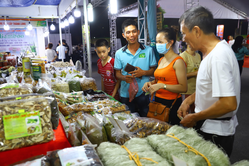 Việc chế biến và bảo quản nông sản sẽ giúp nâng cao giá trị và chất lượng sản phẩm.