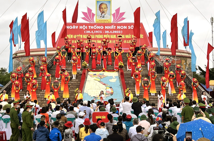 Quang cảnh Lễ Thượng cờ. Ảnh: Nguyên Linh - TTXVN