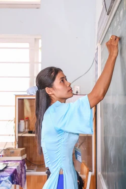 Giữ ngọn lửa yêu văn hóa dân tộc cho trẻ em vùng biên