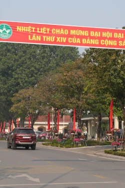 Các bản làng vùng cao hướng về Đại hội Đảng