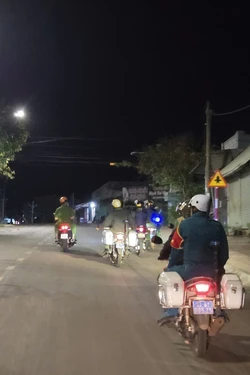 Xuyên đêm tuần tra giữ bình yên nơi vùng sâu, vùng đồng bào thiểu số