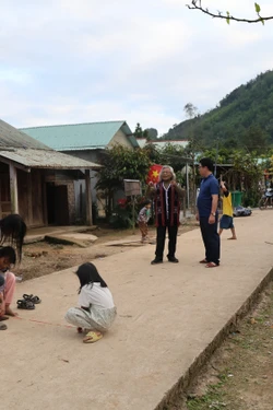 Niềm tin son sắt giữa đại ngàn Trường Sơn