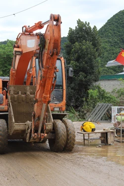 Khẩn trương vệ sinh môi trường, phòng chống dịch bệnh sau mưa lũ