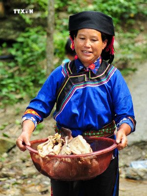 Dân tộc Cờ Lao