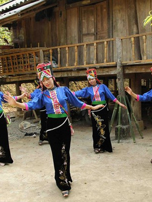 Dân tộc La Ha