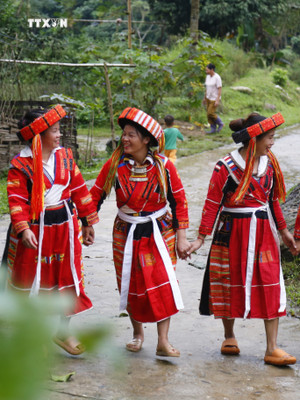 Dân tộc Pà Thẻn