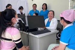 Sóc Trăng: Khám bệnh miễn phí cho nữ công đoàn viên người dân tộc thiểu số